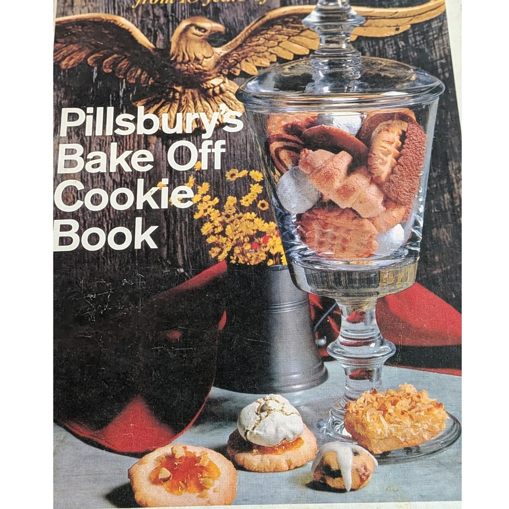 Vintage 1967 Pillsbury Bake Off Cookie Book Hardcover Retro Recipes 60s First Ed